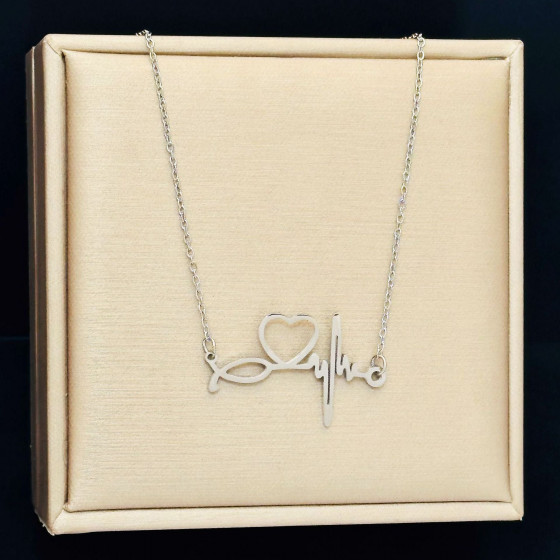 Delicate Gold Tone Portrait Coin Chain Necklace | Waterproof Daily Style 2026